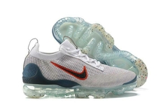 TÊNIS NIKE VAPORMAX 2021 "CINZA AZUL VERMELHO" (PRAZO DE ATÉ 20 DIAS PARA ENTREGA) - FRETE GRÁTIS BR na internet