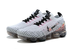 TÊNIS NIKE VAPORMAX 3 FEMININO "BRANCO PRETO FLORES" (PRAZO DE ATÉ 20 DIAS PARA ENTREGA) - FRETE GRÁTIS BR - comprar online