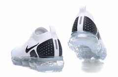 TÊNIS NIKE VAPORMAX 2 (2018) "BRANCO PRETO" (PRAZO DE ATÉ 20 DIAS PARA ENTREGA) - FRETE GRÁTIS BR - comprar online