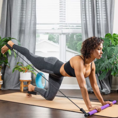 Barra de yoga com faixa de resistência