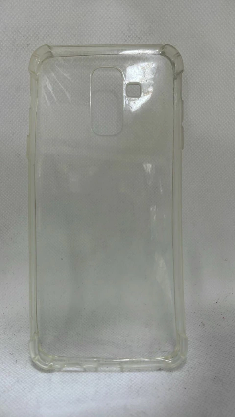 CAPA CASE TRANSPARENTE A6 Plus (J8)