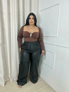 Body decote quadrado na internet