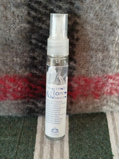 Rocío aurico "Cuarzo Cristal y flores blancas"