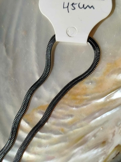 Cadena de serpiente plana