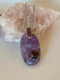 Medallón Charoita - comprar online