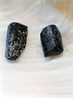 Cristal natural "Turmalina negra" - comprar online