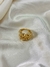 Anel dourado torcido - comprar online