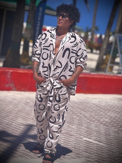 Pantalon Enigma en internet