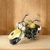 Escultura miniatura colecionável "Motorcycle Yellow" em metal. Escala 1:18 - Produto Nacional