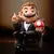 Estátua Colecionável "Mario Don Vito Corleone com Cogumelo: Super Mario Bros O Poderoso Chefão" . Importado