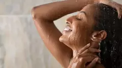 Ducha com Sabonete Líquido de pH Neutro. Duração de 10 minutos. na internet