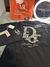 Playera dior negra bordada - comprar en línea