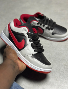 Dunk Low vermelho c/cinza - Kond Black