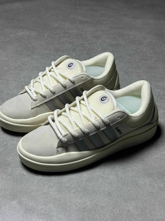 CAMPUS BAD BUNNY - comprar online