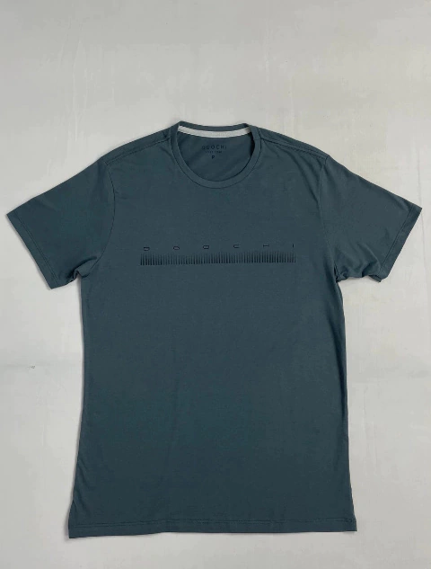 Camiseta Masculina Estampa Ogochi com Riscos