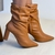 Bota Minsk Caramelo