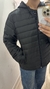 Campera inflada con capucha en internet