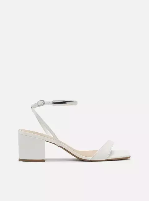 Sandália Arezzo Branca Couro Salto Bloco Tira Metal