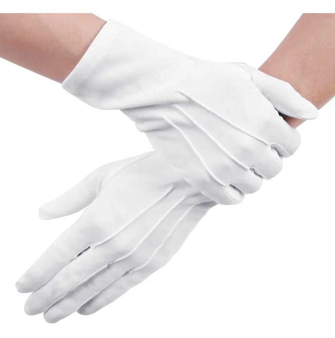 Guantes blancos