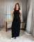 Vestido em Ribana Marsala com aplique em Tachas de metal com banho cor prata, ouro e ouro rosa | Modelo isa na internet