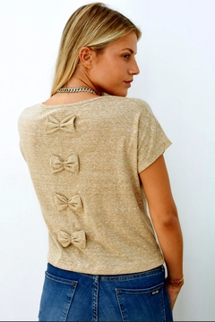 REMERA MOÑOS MORLEY SHIRLY en internet