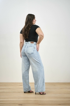 WIDE LEG CELESTE CLASICO BOLSILLO PULIDO RIGIDO - tienda online
