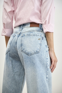 WIDE LEG CELESTE CLASICO BOLSILLO PULIDO RIGIDO - Mantra Urbano Indumentaria 