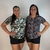 KIT Com 2 Blusas Femininas De Manga Liganete com Botão Delicado no Pescoço Ideal para Todas as Ocasiões - Chantilly Modas
