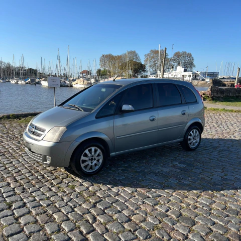 CHEVROLET MERIVA 1.8 GLS AUTOMATICA AÑO 2007 GRIS