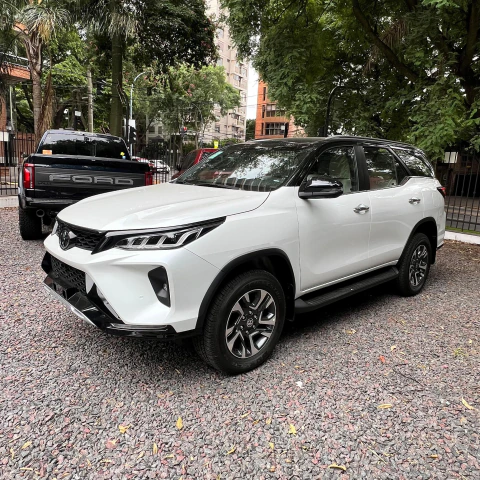 TOYOTA SW4 DIAMOND 2.8 AT 4X4 AÑO 2026 0 KM
