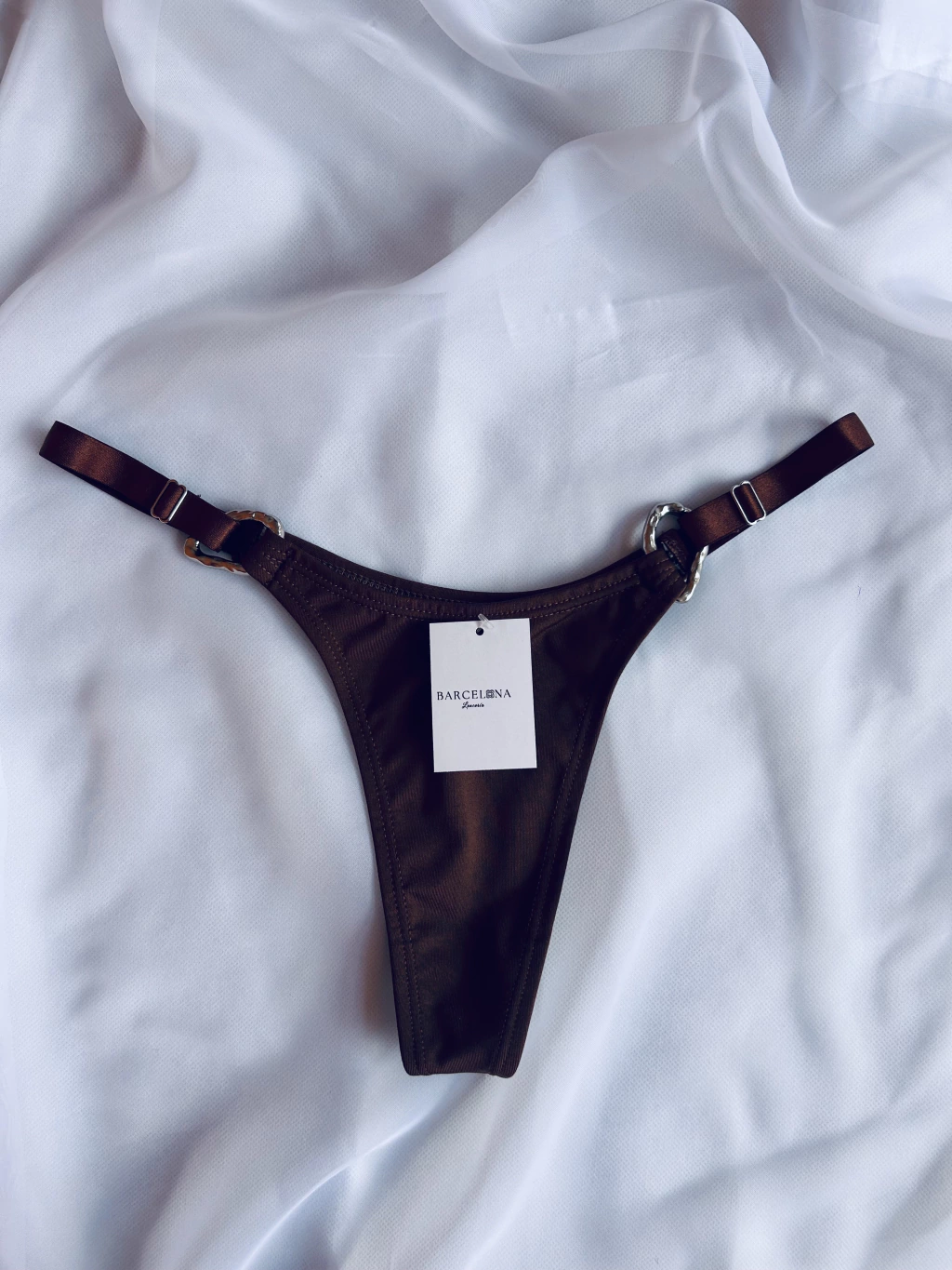 Bombi Less en V Monaco Chocolate