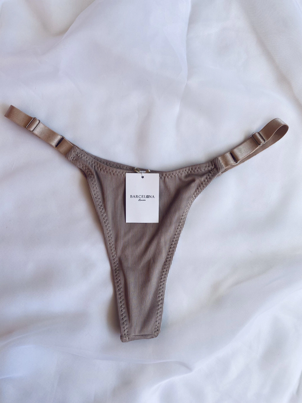 Bombi Less Morley Beige