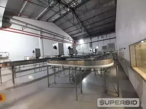 ESTEIRAS TRANSPORTADORAS AÉREA DE GARRAFAS, ESTEIRAS TRANSPORTADORAS, ESTEIRA DE ACÚMULO C/ PAINEL ELÉTRICO E DE COMANDO