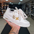 Tênis Louis Vuitton Skate - Branco é Dourado - comprar online