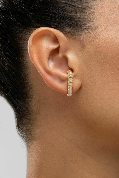 Brinco cravejado vertical