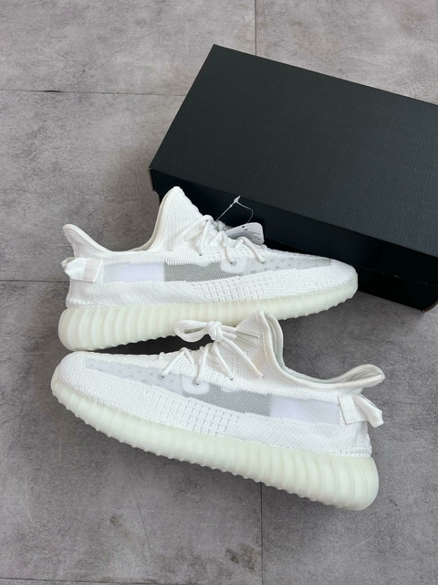 ADIDAS YEEZY BOOST BRANCO