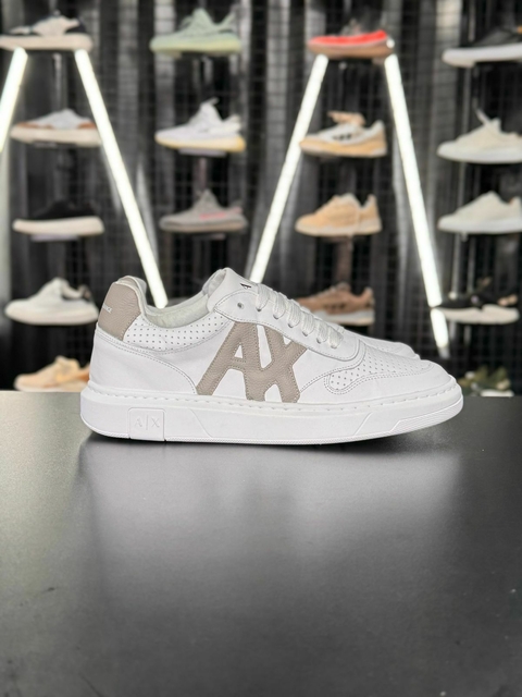 Armani Couro Branco Premium