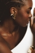 Imagem do BRINCO EARHOOK VERTICE FACETADO DOURADO