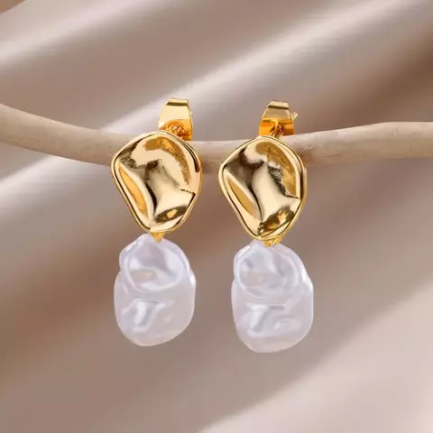 ARETES DORADOS CON PERLAS DE GOTA - comprar en línea