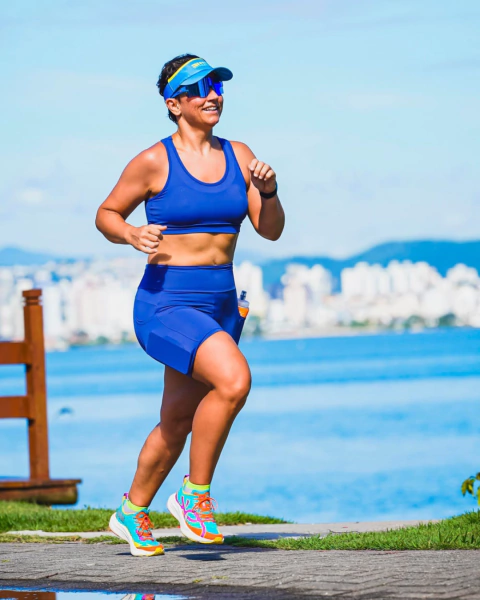 Viseira de corrida distâncias 21k e 42k