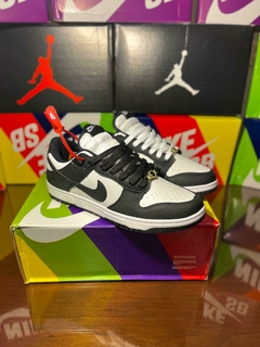 SB DUNK PANDA