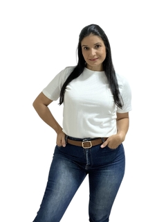 Blusa Clásica Manga Corta Cuello Redondo - Monica Posada Indumentaria