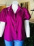 Blusa magenta con pedreria 4S22