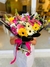 Arreglo Elegante de Gerberas Mix de Flores de temporada