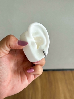 Brincos Elegância Cravejado - comprar online