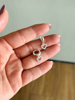 Argola com Pingente Coração Cravejado na internet