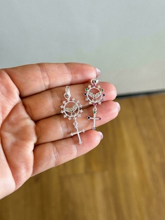 Pingente Espírito Santo Cravejado na internet