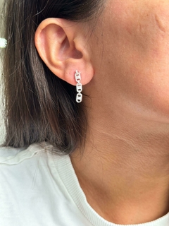 Brincos Elegância Cravejado - comprar online