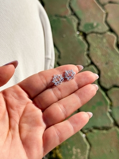 Brincos Flor de Lotus - comprar online