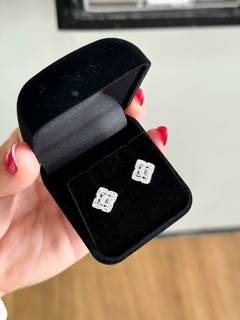Brincos Elegancia cravejado - comprar online
